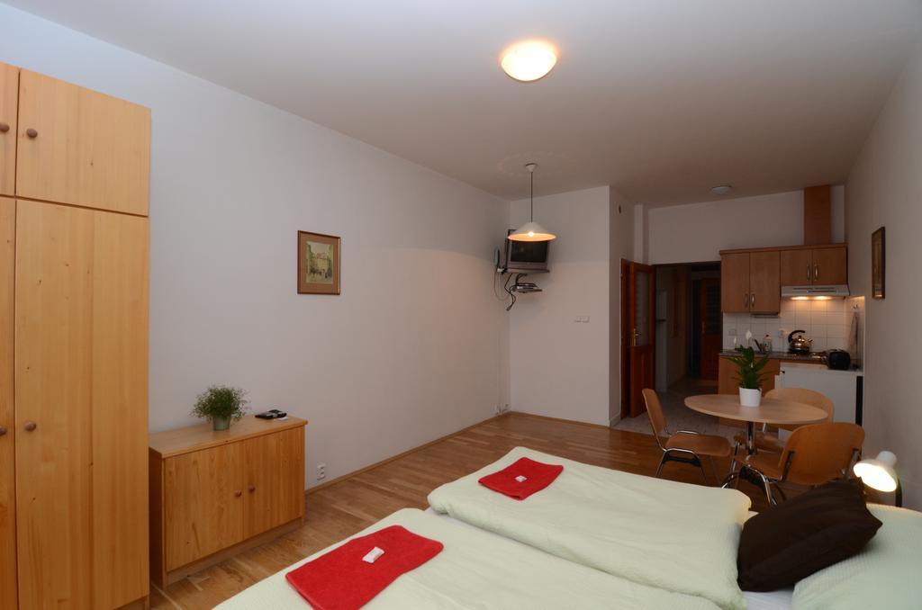 Apartments Karlin Praga Quarto foto